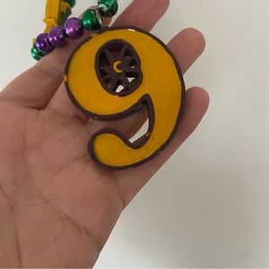 Mardi Gras beads Magic Hat purple gold & green